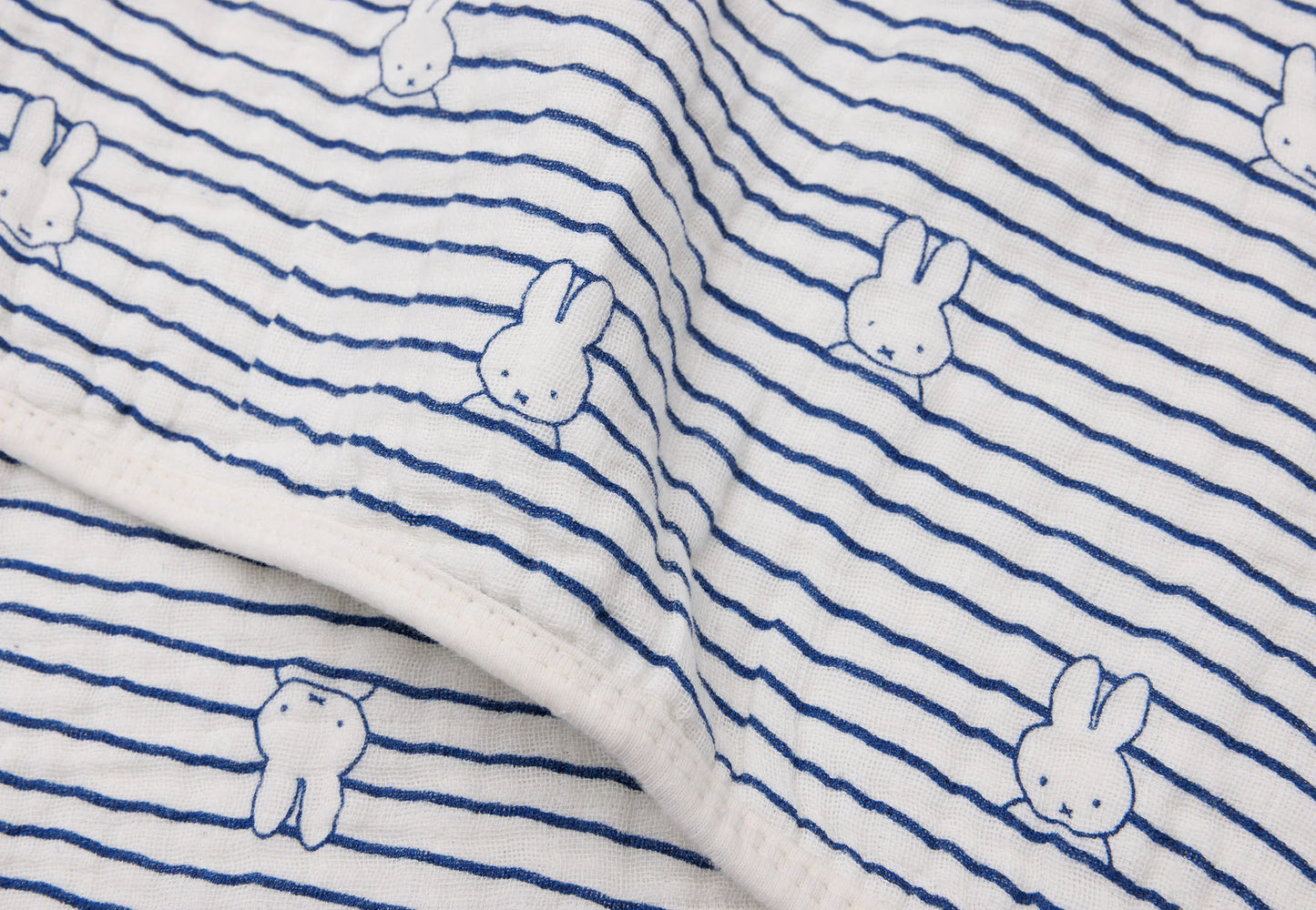 Batanije për Djep – Muslin me Thekë Stripe