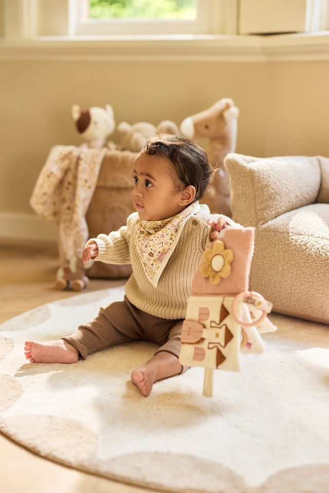 Libër aktivitetesh koleksioni “Zanat e Luleve”