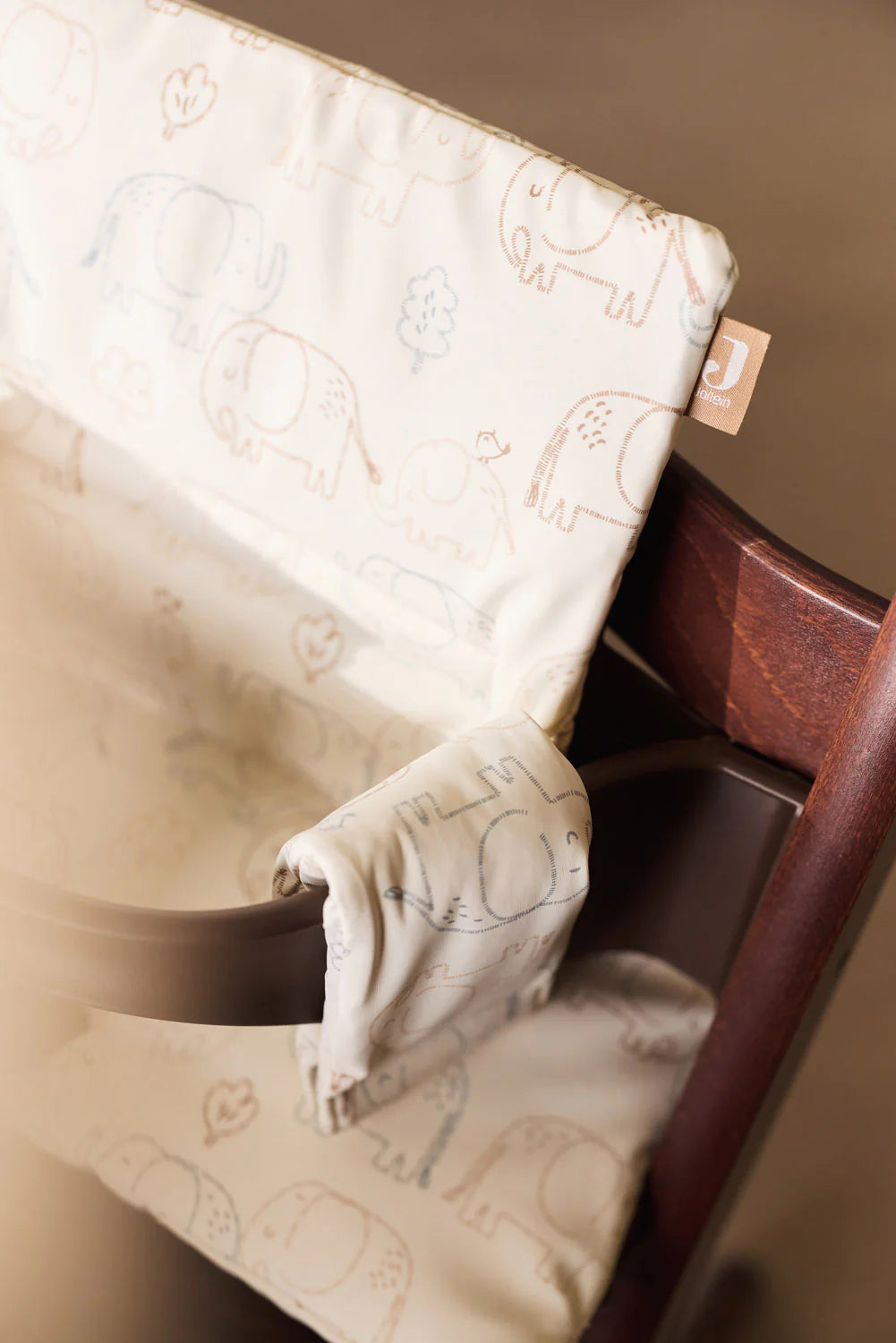 Jastëk për karrige ngrënieje që përshtatet me rritjen e fëmijës Elephant Tales